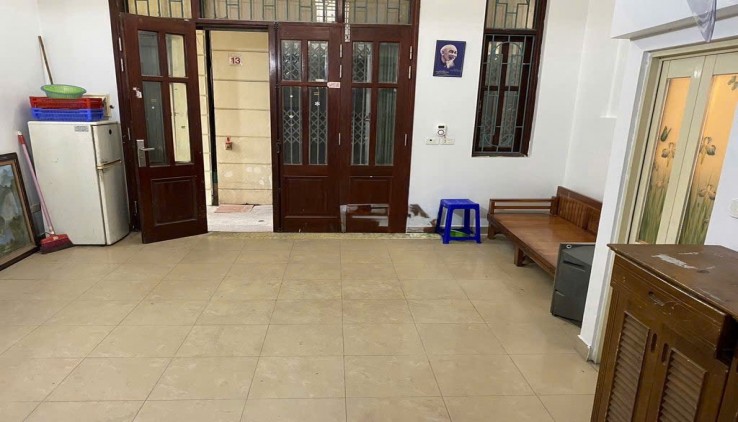 Cho thuê ở gia đình, nhóm 10 người 325 Kim Ngưu, 31m2, 4 tầng, 3 ngủ, 3 WC, 9.7  Triệu - vào ngay